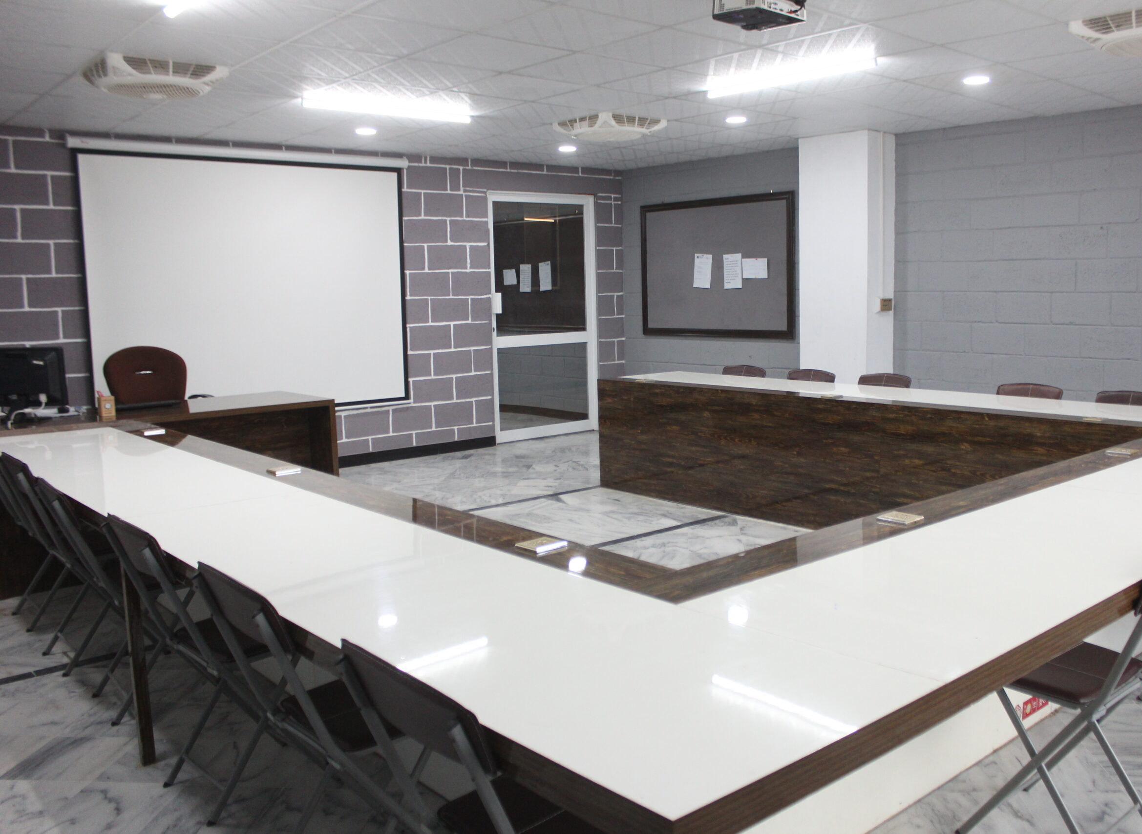 Modern classroom at USECS